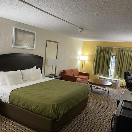 Quality Inn Вансен Екстериор снимка