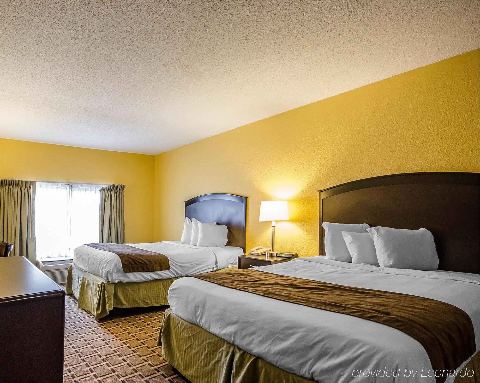 Quality Inn Вансен Екстериор снимка