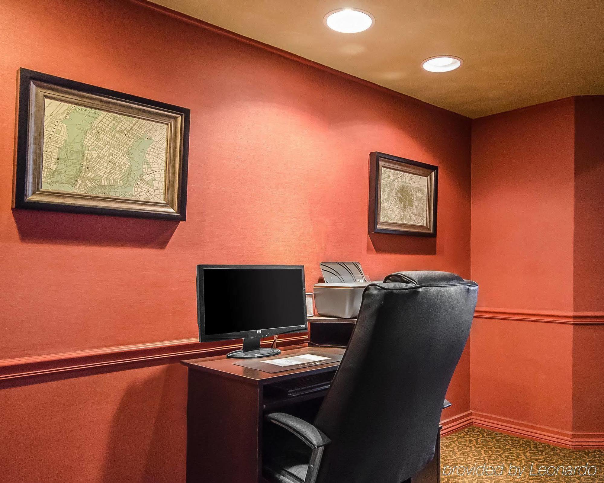 Quality Inn Вансен Екстериор снимка