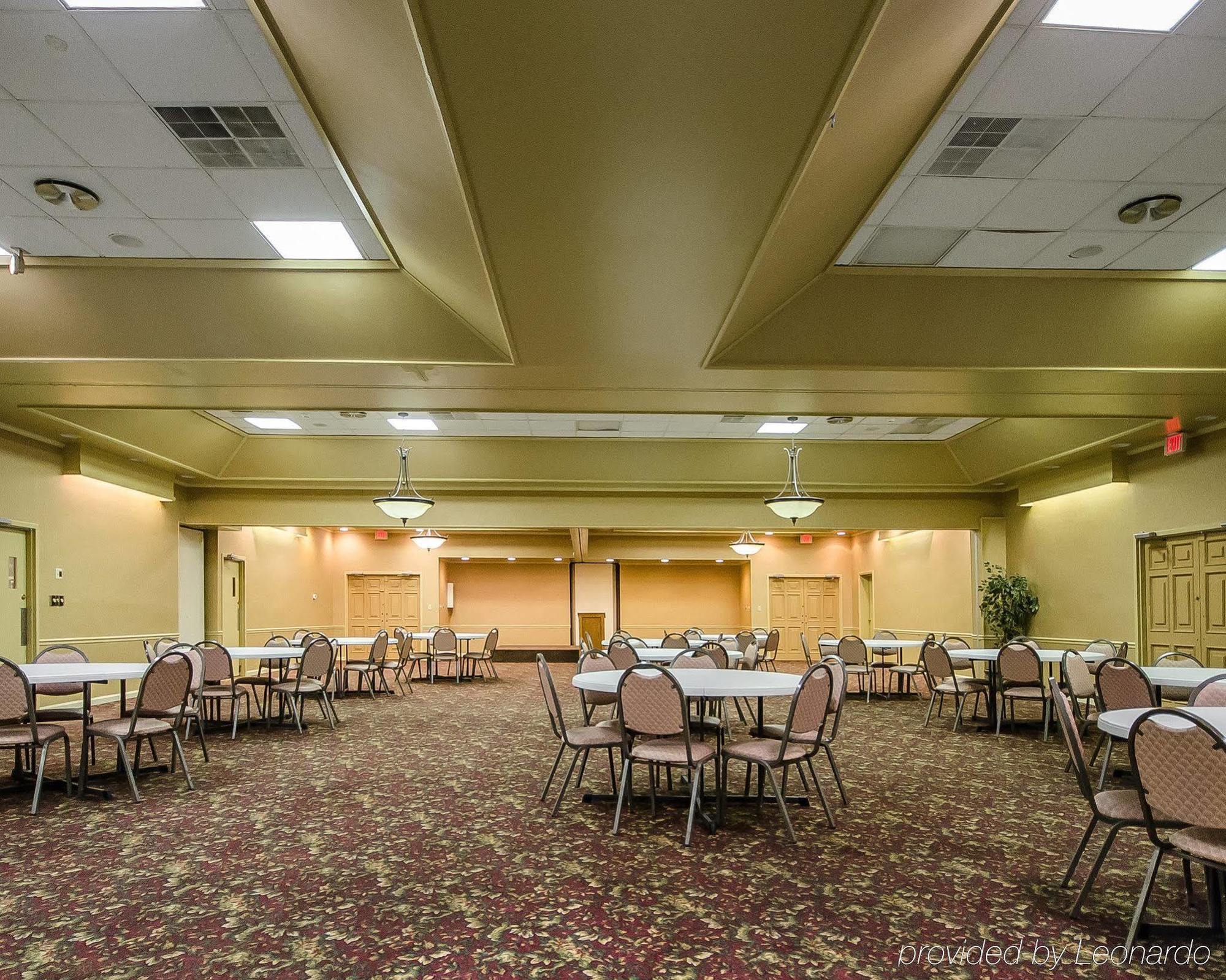Quality Inn Вансен Екстериор снимка