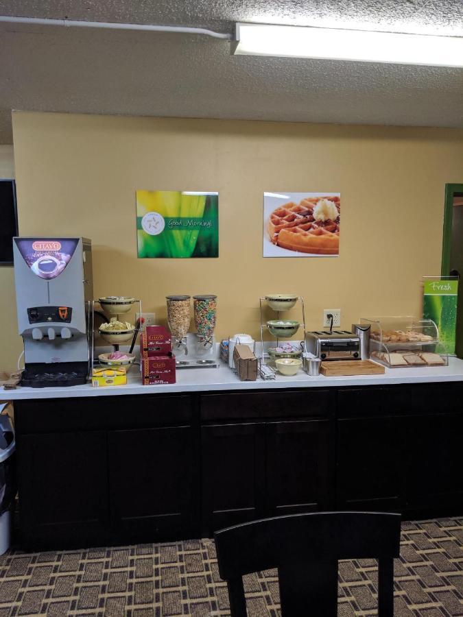 Quality Inn Вансен Екстериор снимка